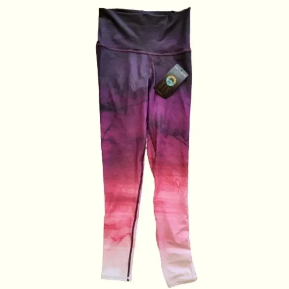 NWT Sol & Mane "Cara" full legging in Magic Sunset Size Small